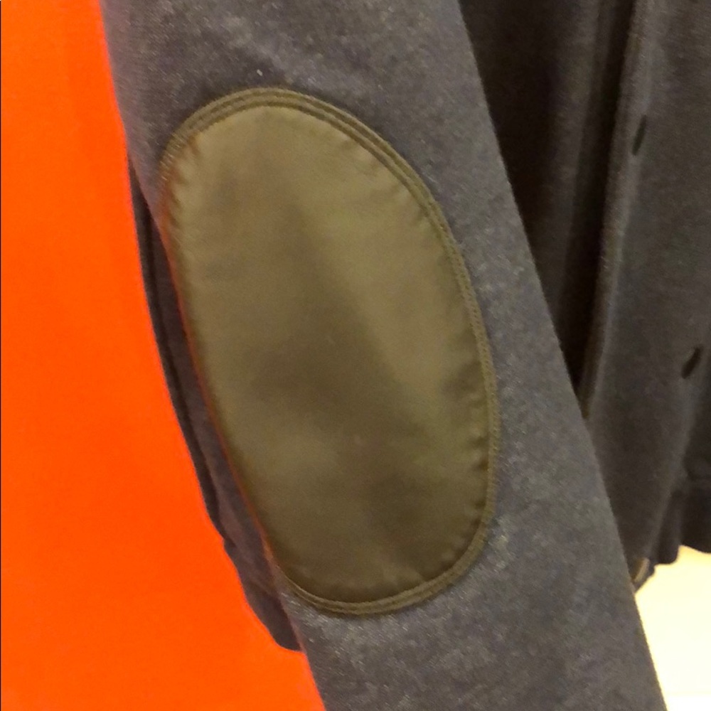 H&M Sweater - Picture 2 of 3